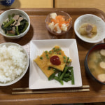 和食、洋食等色々なメニューが出ます！